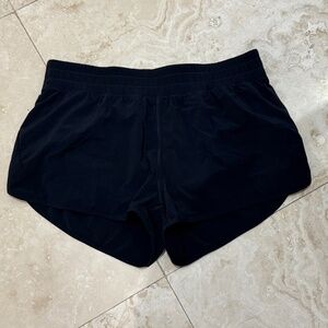 CRZ YOGA Feathery-Fit Soft Women RUNNING 2.5 Inches Liner Shorts Pocket Lg..NWOT